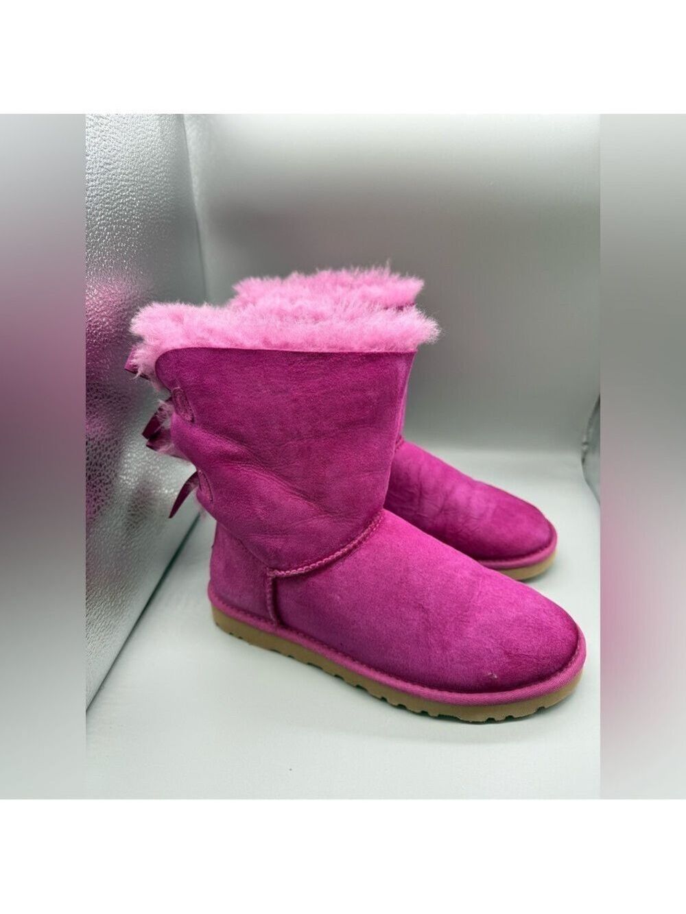 UGG Classic Bailey Bow II Boots in Paz Pink /US Womens Size 6 / Gently Used - Picture 10 of 12